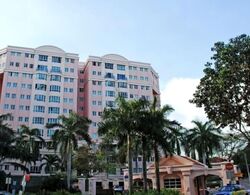 Melville Park (D18), Condominium #561286551